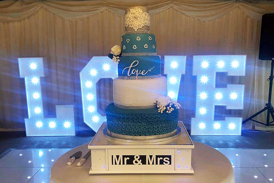 LED Cake Stand