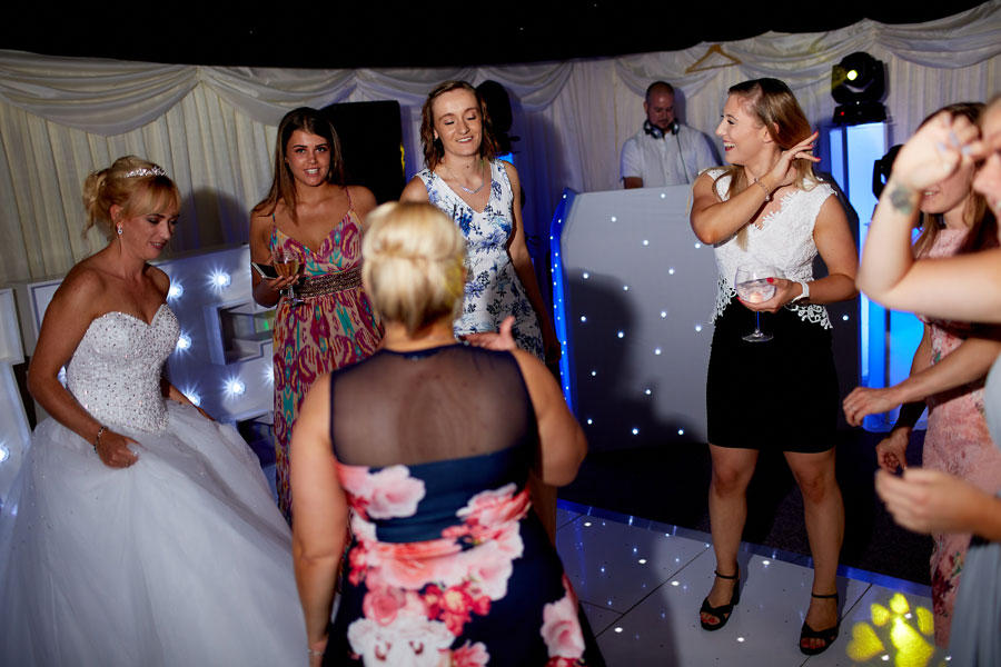 DJ & Disco Services